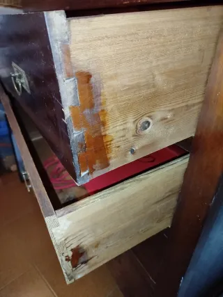 Cómoda antigua madera y mármol