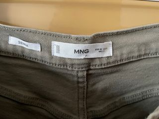 Pantalón Mango verde acampanado