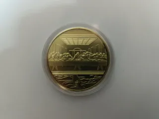 Réplica Moneda Papa Francisco y Jesucristo