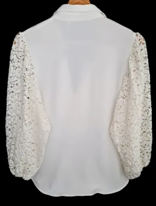 REBAJADA HOY! Bella blusa Zara mangas de encaje L