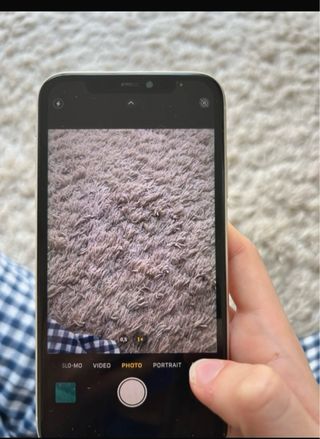 iPhone 11 Blanco 64GB - 70% Batería