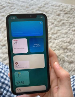 iPhone 11 Blanco 64GB - 70% Batería