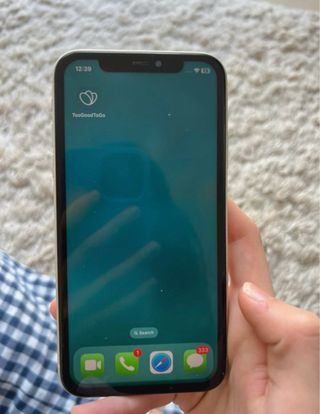 iPhone 11 Blanco 64GB - 70% Batería