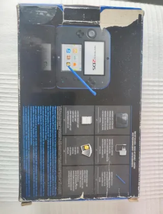 Nintendo 2DS Nera e Blu con Caricatore e Scatola