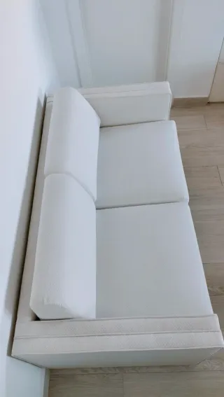 Sofá 2 plazas blanco. Ideal para sala de espera