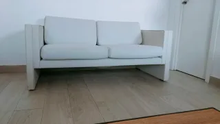 Sofá 2 plazas blanco. Ideal para sala de espera