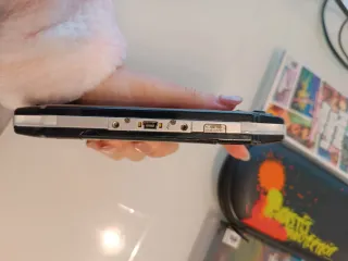 PSP Slim 2004 Nero + 5 giochi