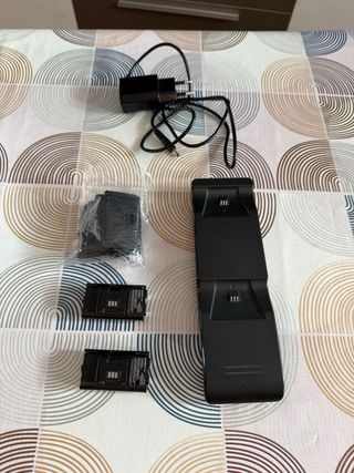 Xbox Series S + Base Carga Mando con dos baterías