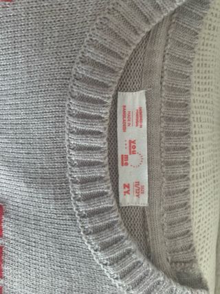 Jersey Navideño Gris con Santa Claus talla 11-12