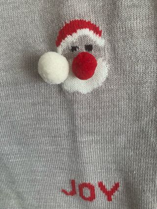 Jersey Navideño Gris con Santa Claus talla 11-12