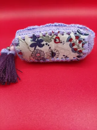Monedero y bolsito para móvil tejidos en crochet