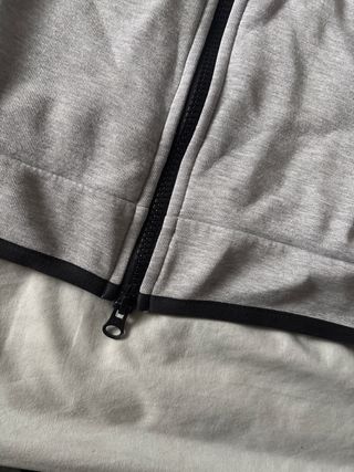 Sudadera Nike Tech Gris Mujer