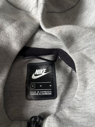 Sudadera Nike Tech Gris Mujer