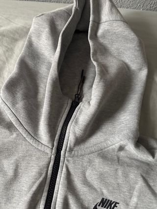 Sudadera Nike Tech Gris Mujer