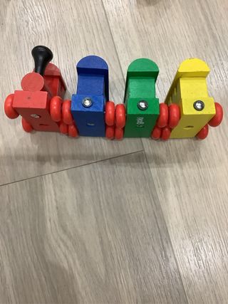 Arca Noé Playmobil y tren magnético madera.