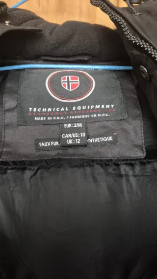 Abrigo Geographical Norway Negro