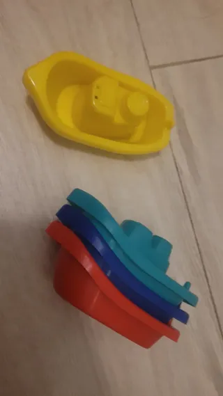4 Barcos de Juguete para Baño