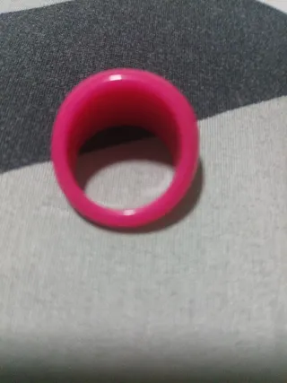 Anillo de plata con diseño de puntos