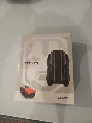 Dron E99 PRO Negro y Naranja