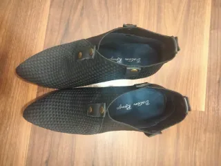 Botines negros mujer