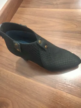 Botines negros mujer