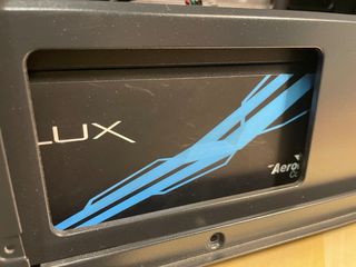 Caja PC MSI más fuente de alimentación