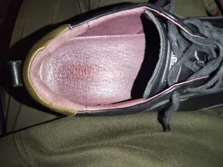 Zapatillas Pikolinos Negras y Marrones