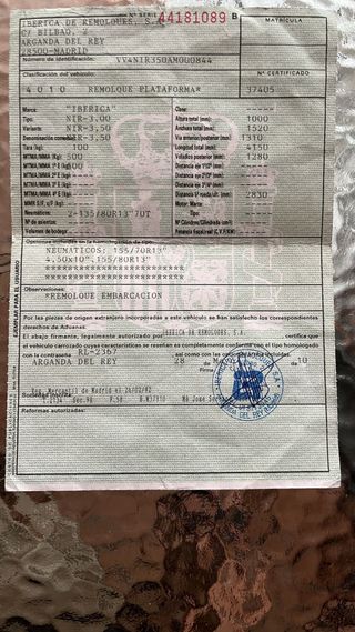 Kayak de pesca a pedales con remolque