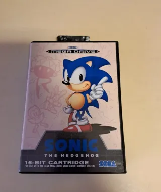 Sega Mega Drive 16-Bit + Caja original + 6 juegos
