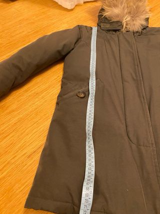 Parka verde militar con cappuccio