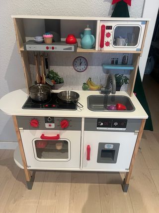 Cocinita infantil de madera