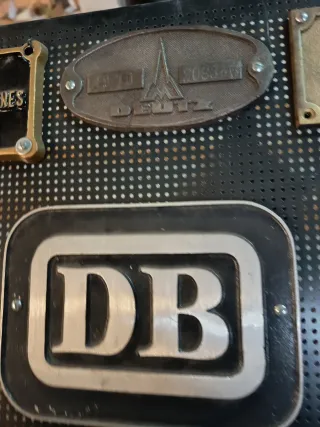 Placas y números de vagones Ferroviarios