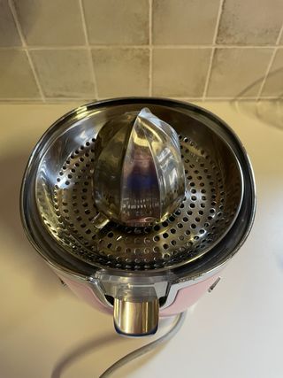 Exprimidor SMEG Rosa Pastel