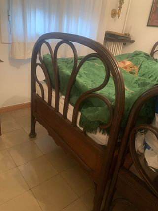 Cama individual Thonet madera 90cmx2mts