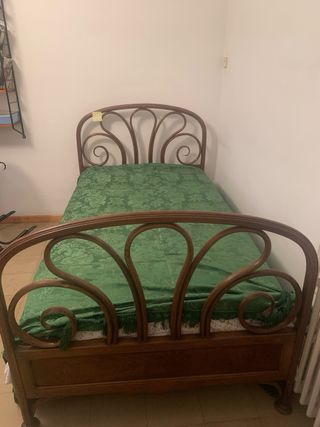 Cama individual Thonet madera 90cmx2mts