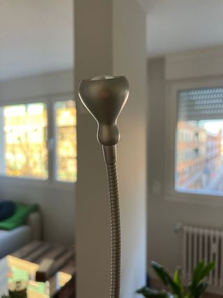 Lámpara de lectura flexible