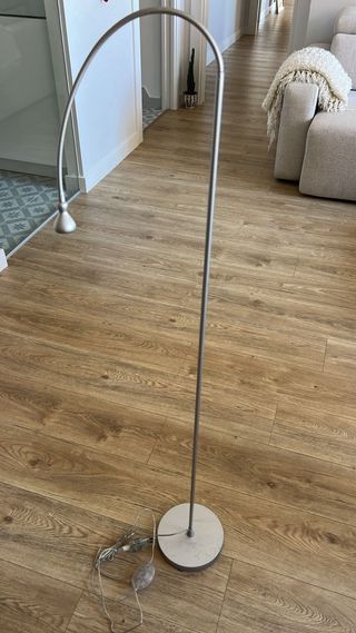 Lámpara de lectura flexible