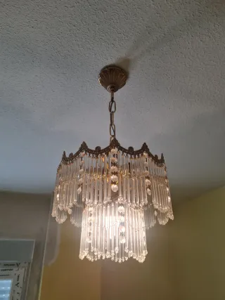 Lámpara de techo colgante de cristal y metal