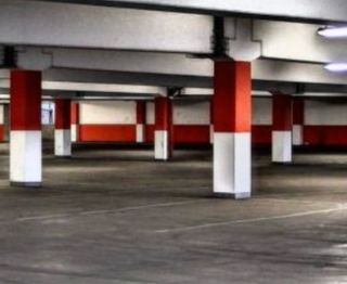 Se alquila plaza de garaje para coche en planta -2