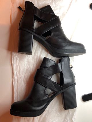 Zapato tacón Pull and Bear