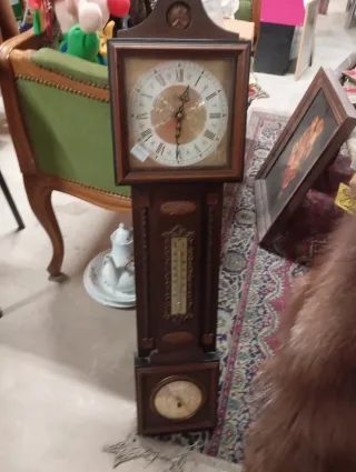 Orologio da terra con termometro