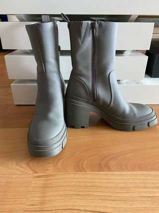 Botas de agua con tacón