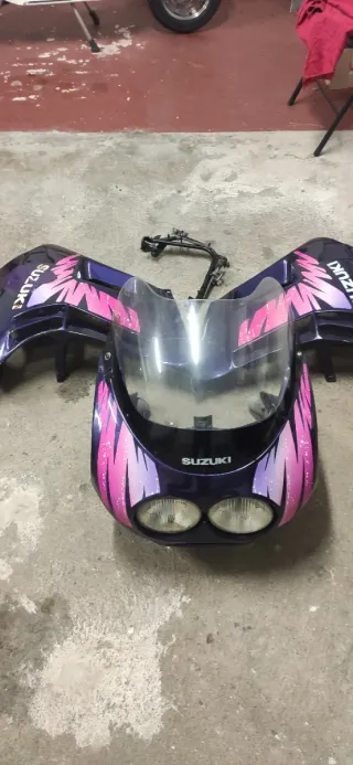 Despiece Suzuki GS 500 Carenado bifaro,cachas ,etc