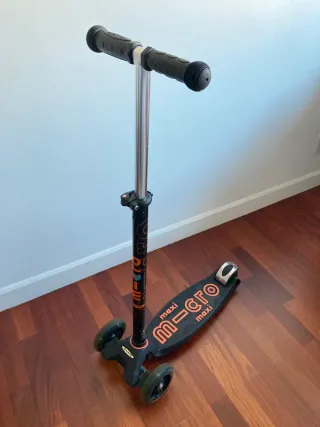 Patinete Micro Maxi Deluxe LED 3 Ruedas