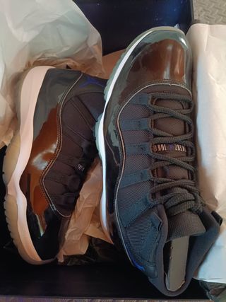Air Jordan 11 Space Jam con caja