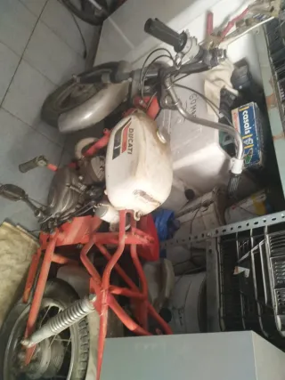 Moto Ducati Clásica