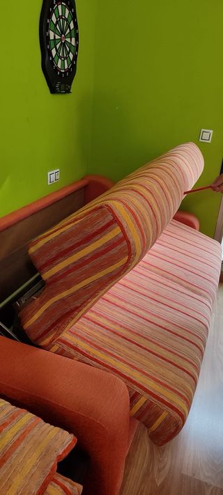 Sofá a rayas 2m x 1m