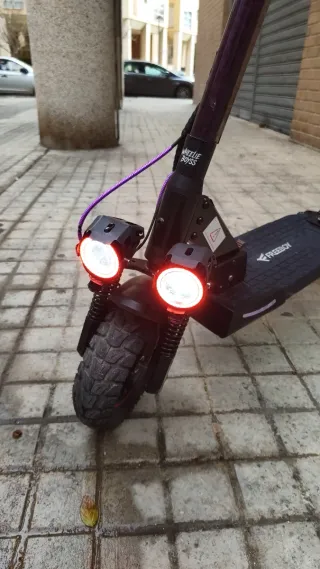 Patín Eléctrico Morado Con Llave