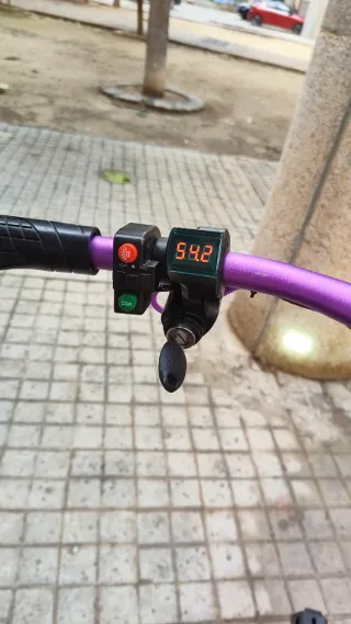Patín Eléctrico Morado Con Llave