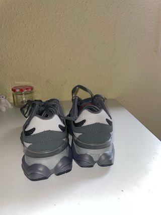 Zapatos New Balance 4060 Talla 38 Nuevos